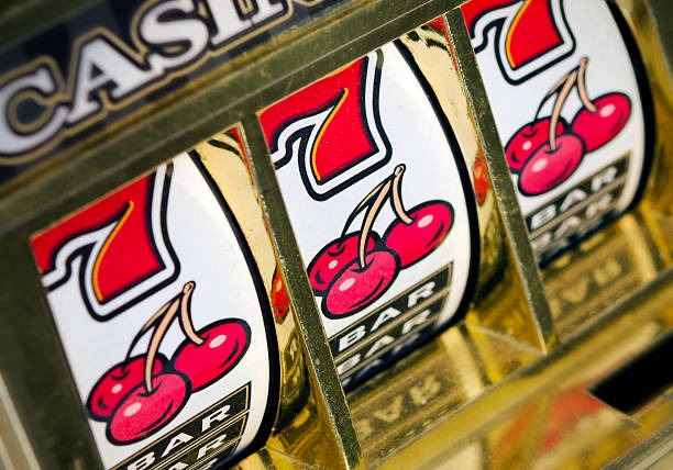 Kategori Big Time Gaming di zeus69 menampilkan koleksi permainan slot dan pasar olahraga dengan deskripsi RTP dan batas taruhan